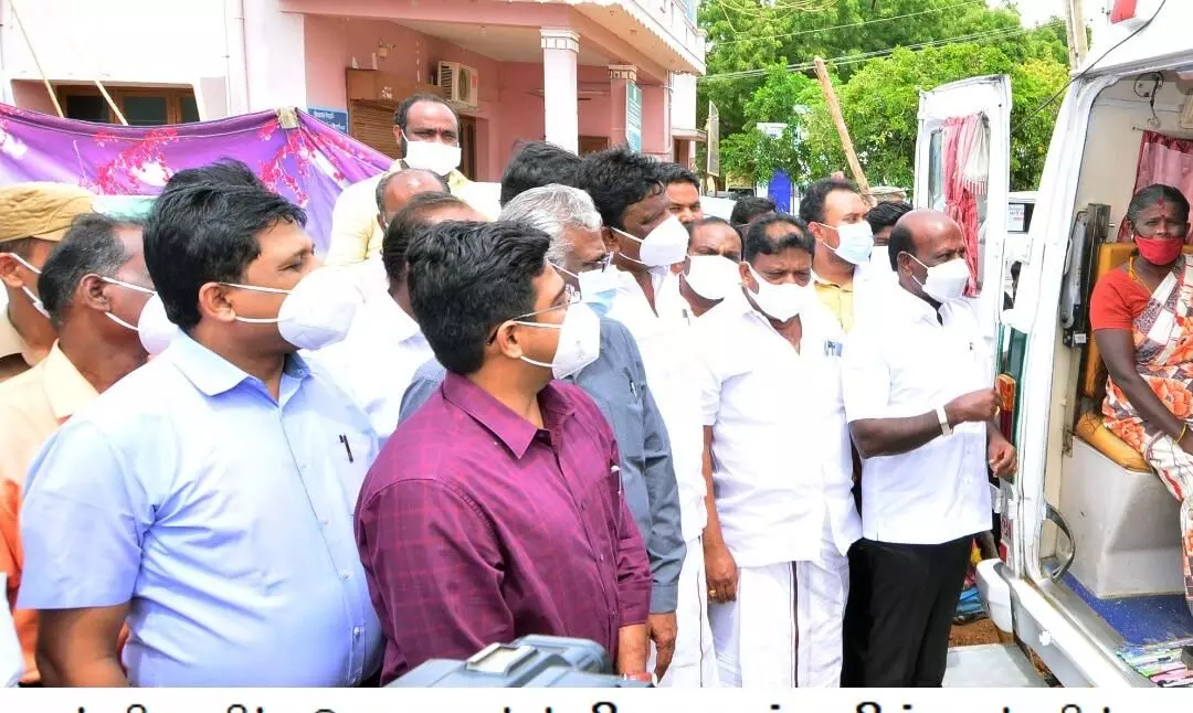 நடமாடும் மருத்துவ வாகன தடுப்பூசி முகாம், அமைச்சர் சுப்பிரமணியன்  பார்வையிட்டார் | Minister Subramaniam visited the Mobile Medical Vehicle  Vaccine Management Camp