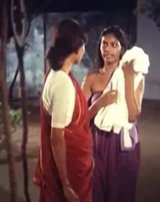 சம்சாரம் அது மின்சாரம் திரைப்படத்தில் மாதுரி Tamil Actress Mathuri