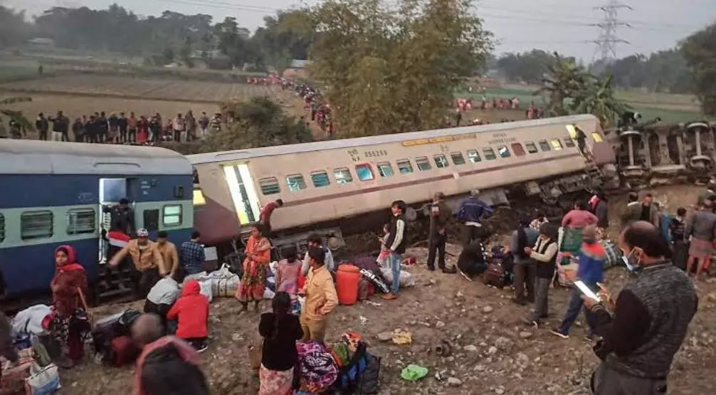 Biggest Train Accidents In India In Recent Years | இந்தியாவில் இதுவரை  நிகழ்ந்த மோசமான ரயில் விபத்துகள்